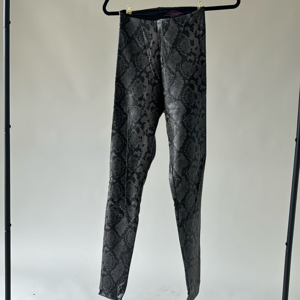 Faux Snake Skin leggings
